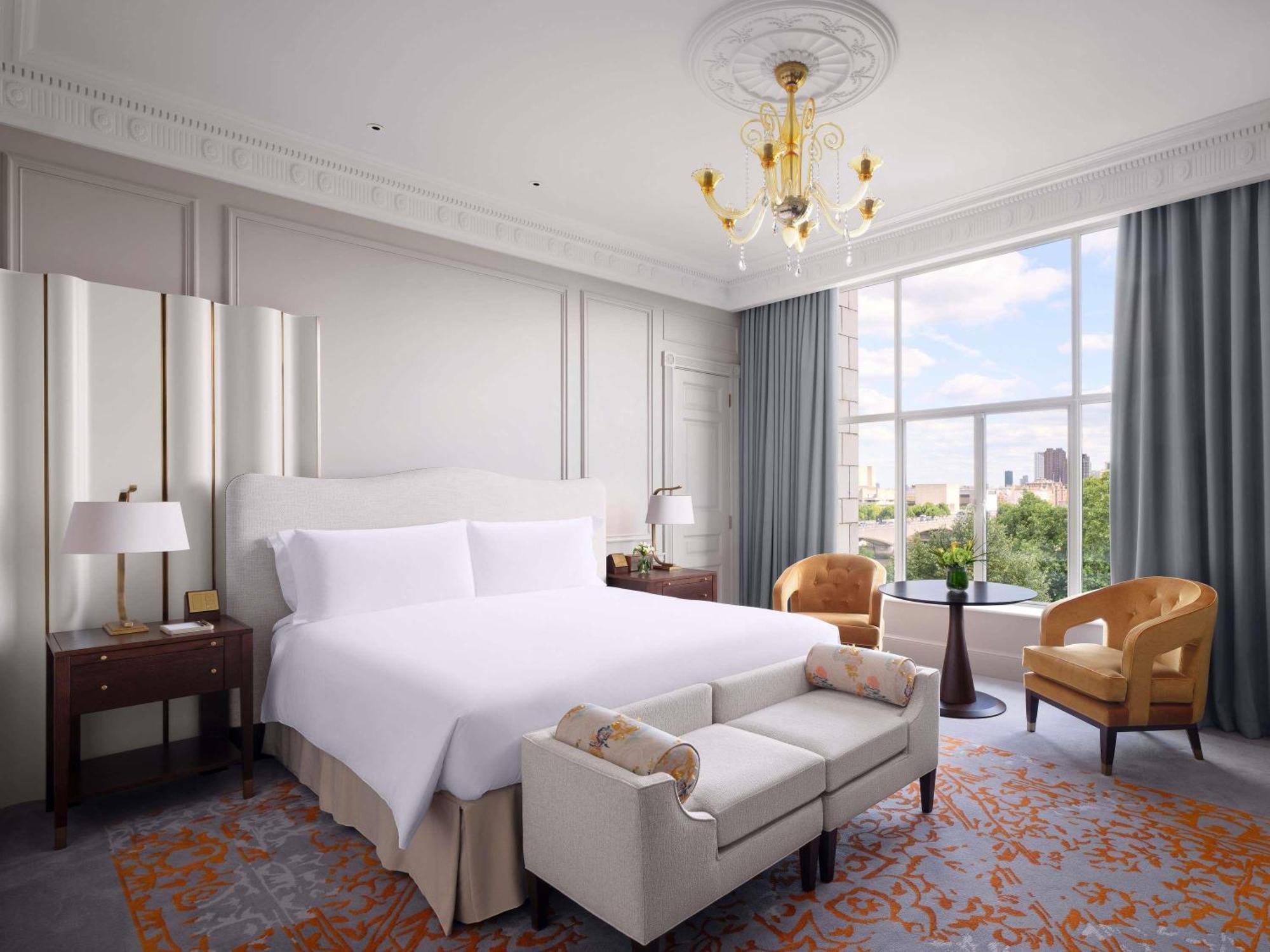 Luxury King Room Garden View