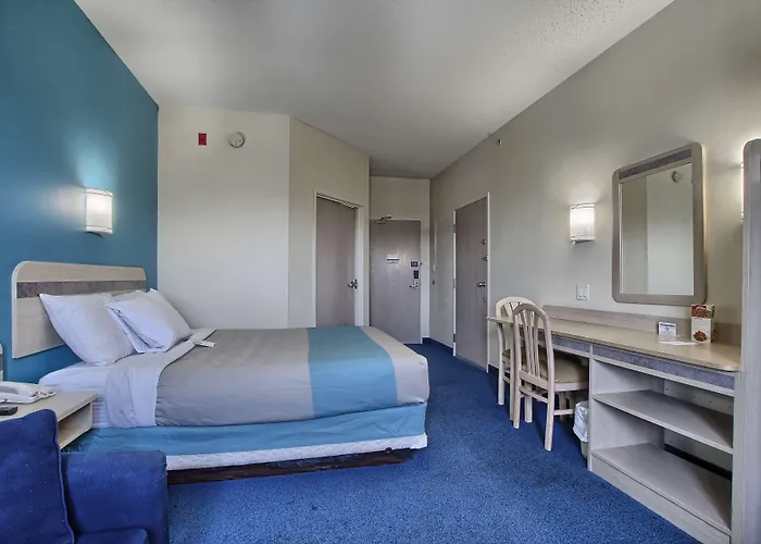 Motel 6-London, On - Ontario